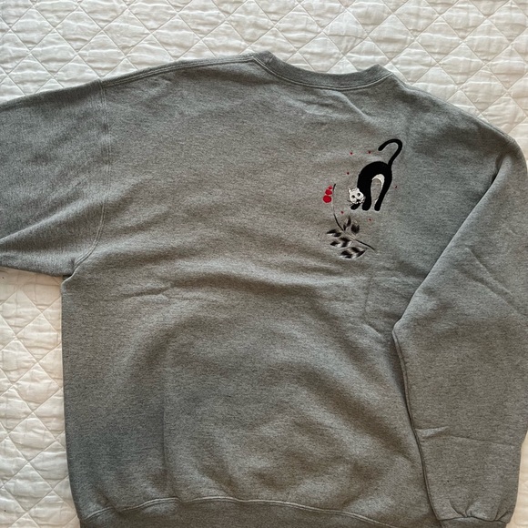 Fruit of the Loom Gray Crewneck Sweatshirt - Picture 3 of 8